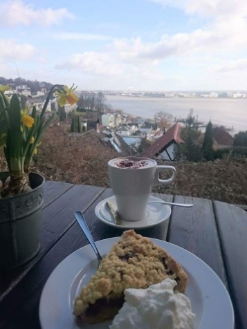 big_44718481_0_357-476