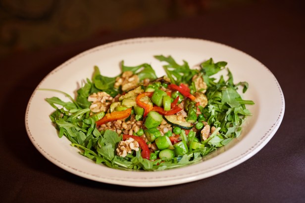 ESSEN VSPC_Cajun Grouper Sandwich_Key Lime Mojito (2)